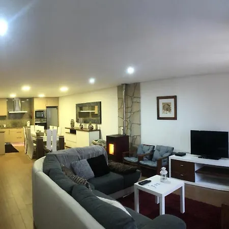 Hébergement de vacances Casa Do Palheiro Pitoes das Junias